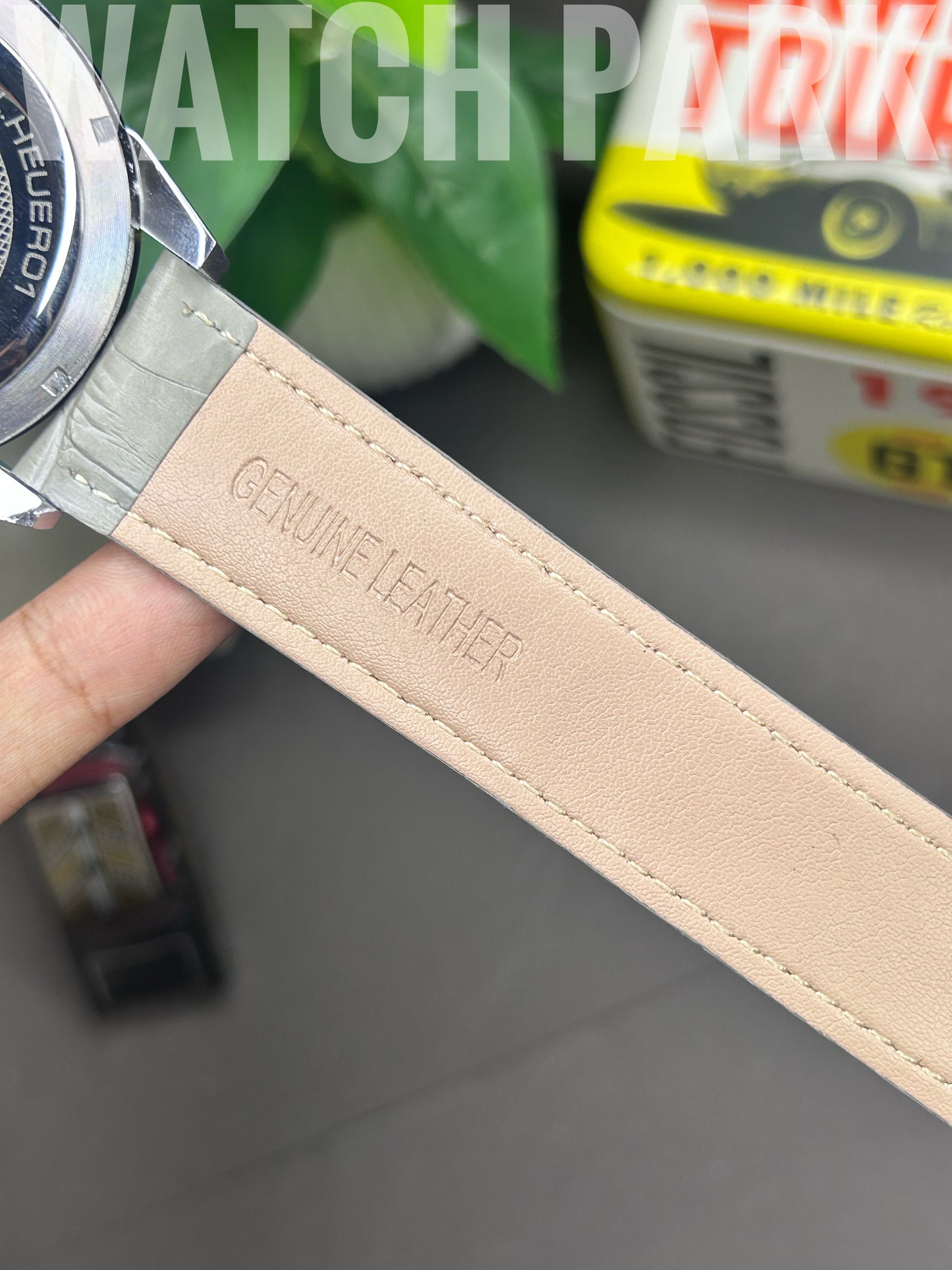 TAG Heuer Carrera Chronograph - Champagne dial - Light Grey belt