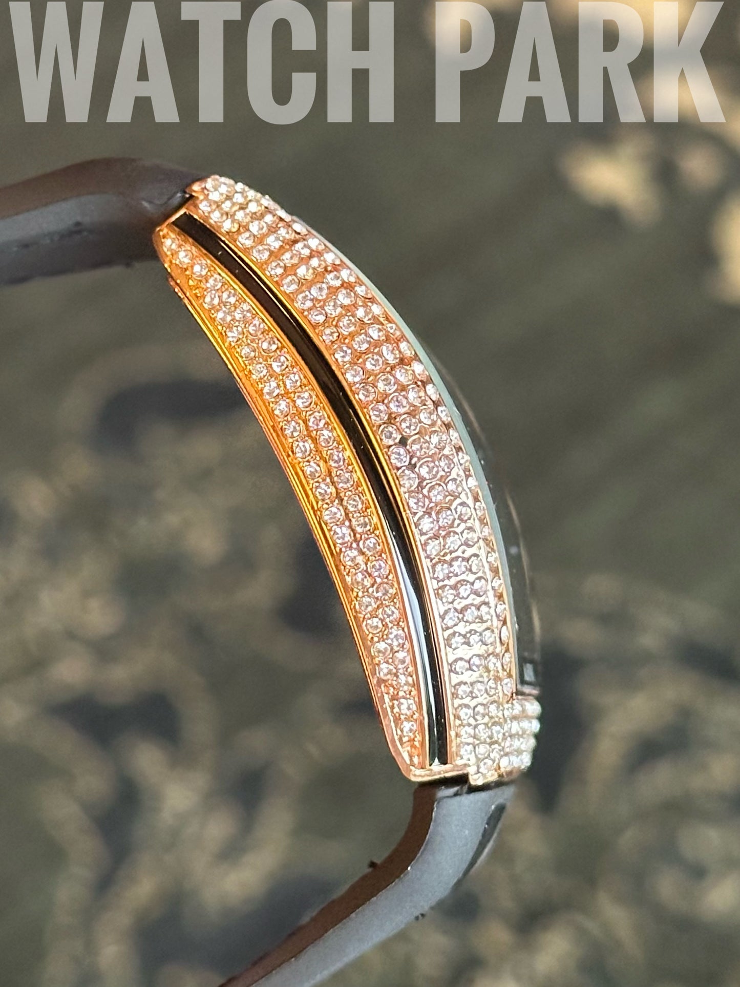 Franck Muller Vanguard Yachting - Diamond Encrusted - Black strap - Rose gold stone