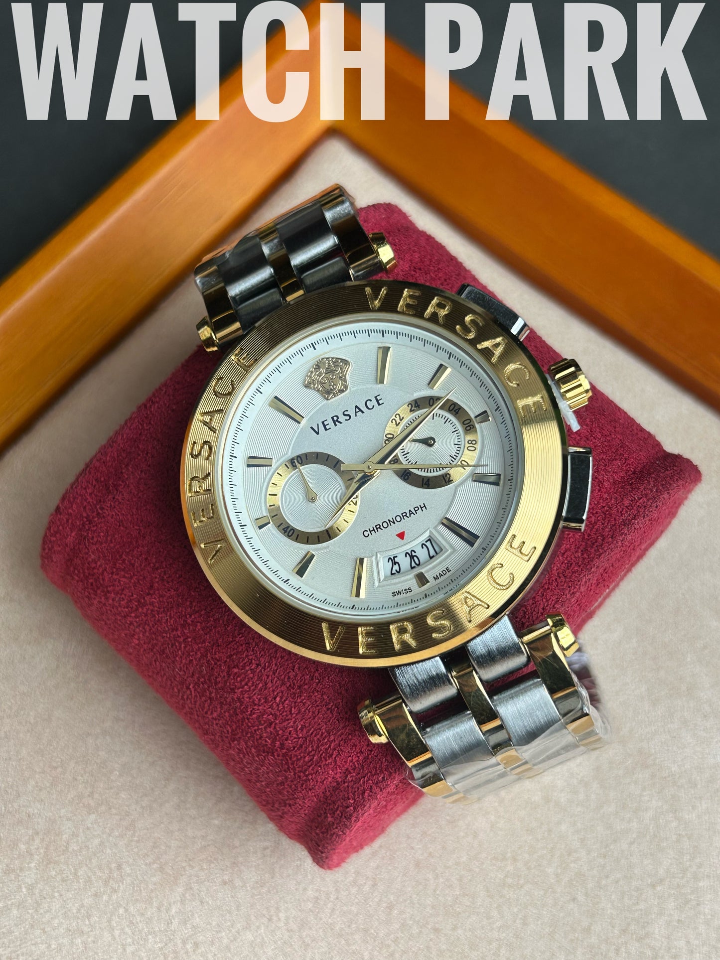 Versace V-Race - White with Gold edition - Two tone chain - Chronograph