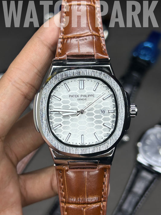 Patek Philippe Aquanaut - White dial - Brown belt