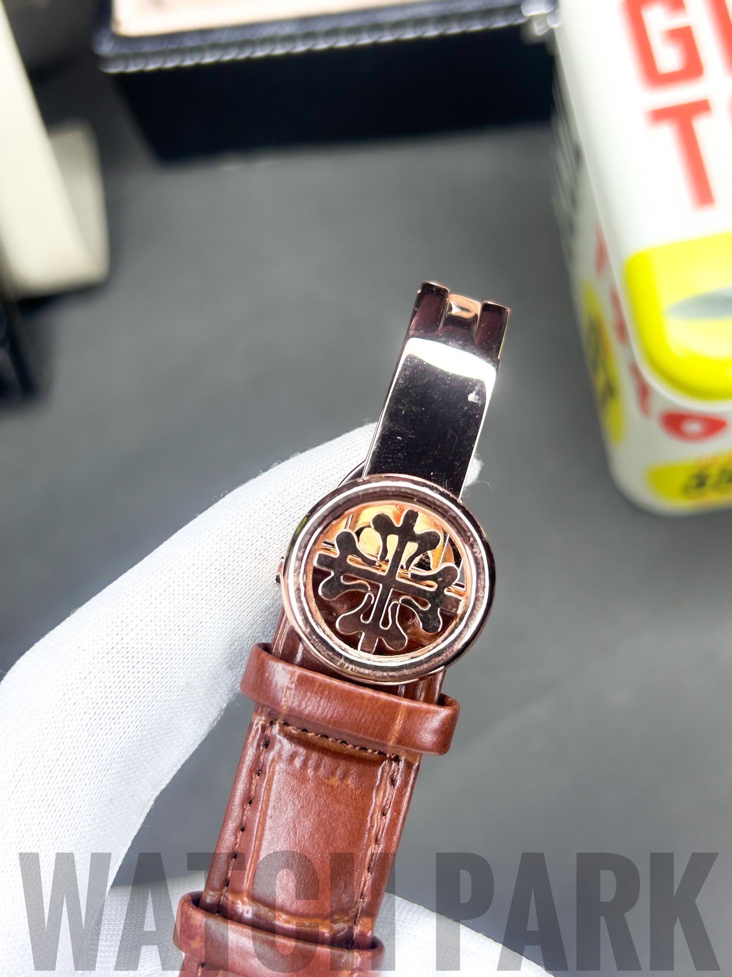 Executive watch - Patek Phillipe - Perpetual Calendar - Brown belt