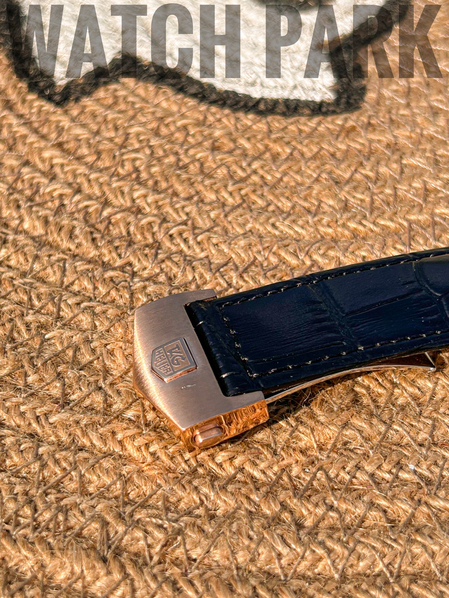 Executive Watch - Tag Heuer - Black dial edition - Rose gold body - Black belt - Chronograph