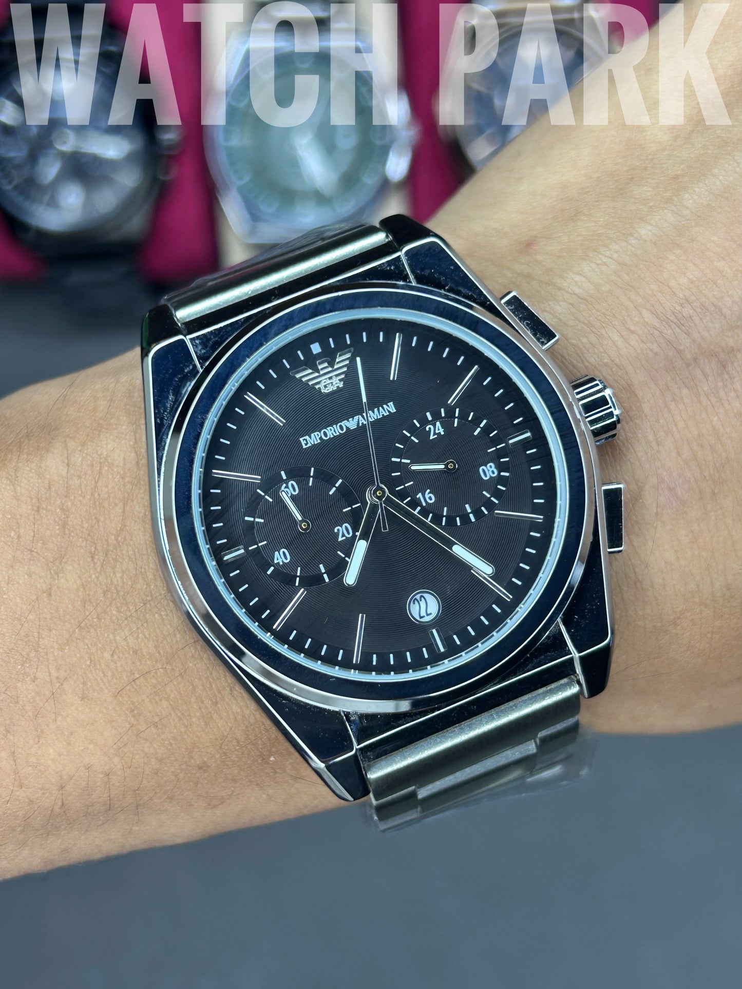 Emporio Armani - Chronograph - Black dial Edition - Rose Gold chain