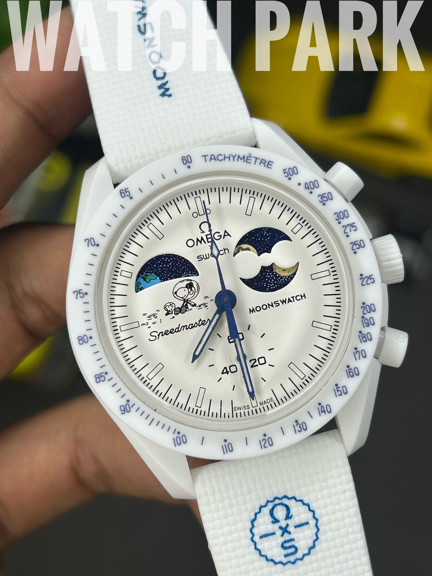 Omega x Swatch MoonSwatch - Snoopy White