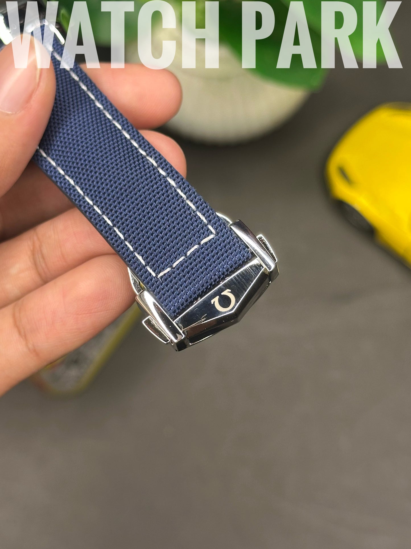 Executive watch - Omega - White edition - Blue strap