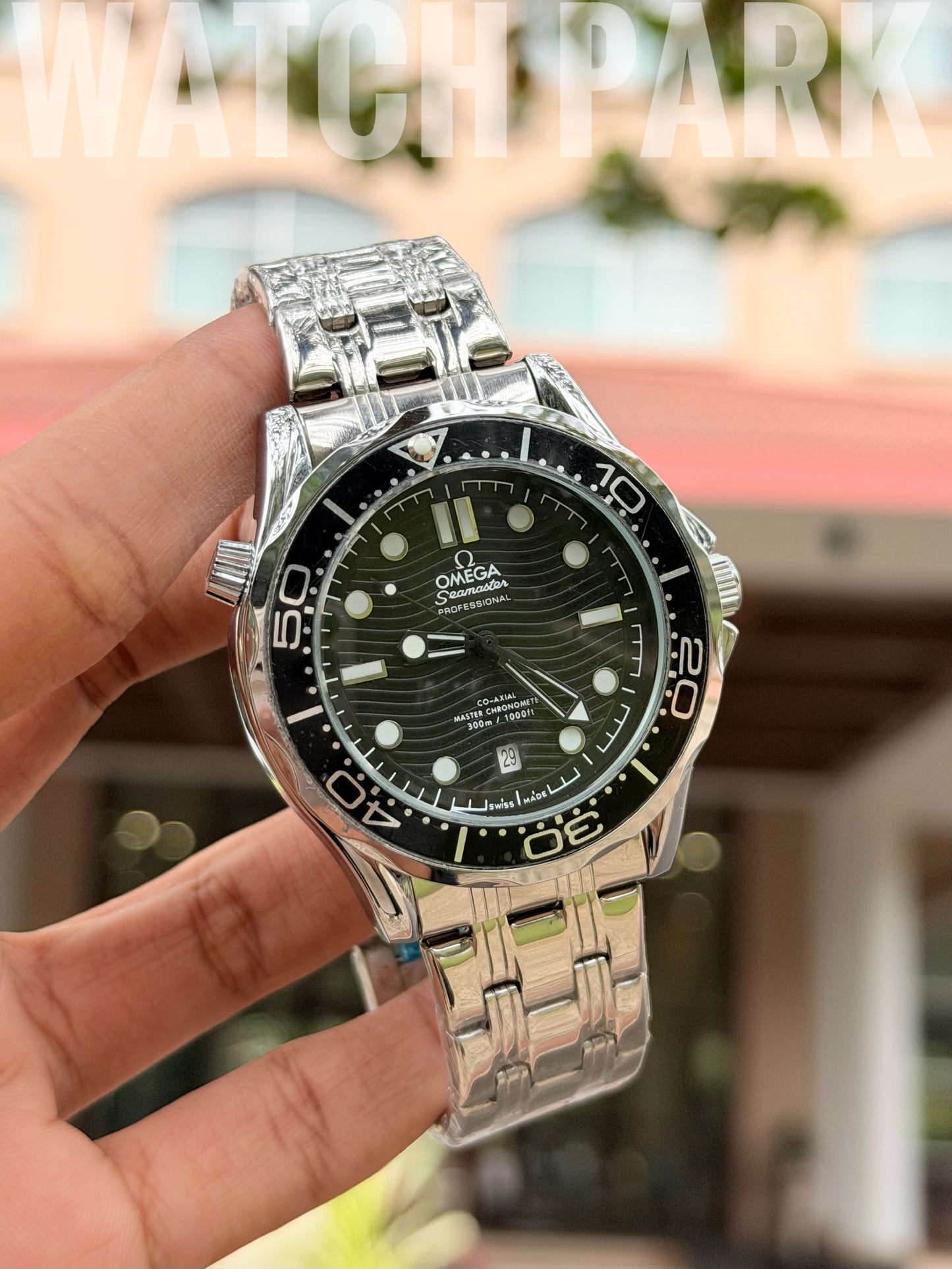 Omega - Seamaster Diver 300M - Black dial - Automatic