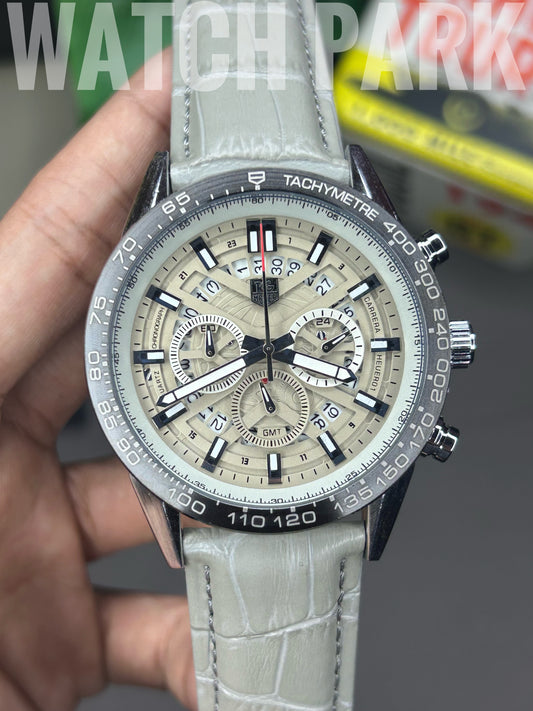 TAG Heuer Carrera Chronograph - Champagne dial - Light Grey belt