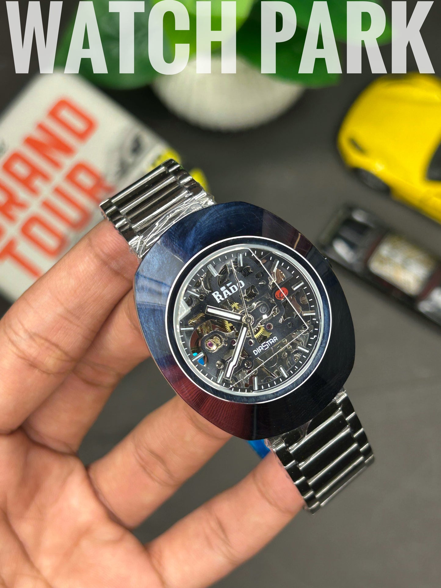 Executive watch - Rado - DiaStar Original Skeleton - Black dial - Silver chain