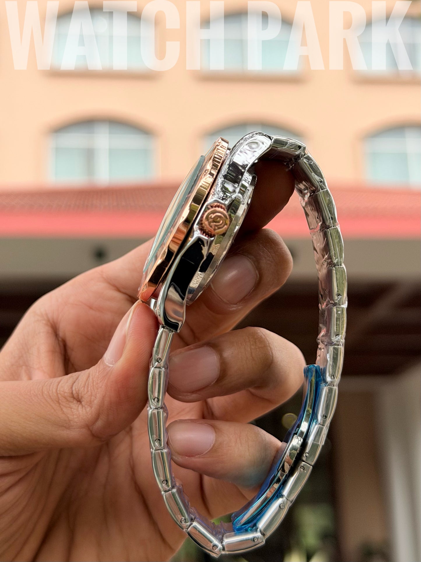 Omega - Seamaster Diver 300M - Black with Rose-Gold dial - Automatic