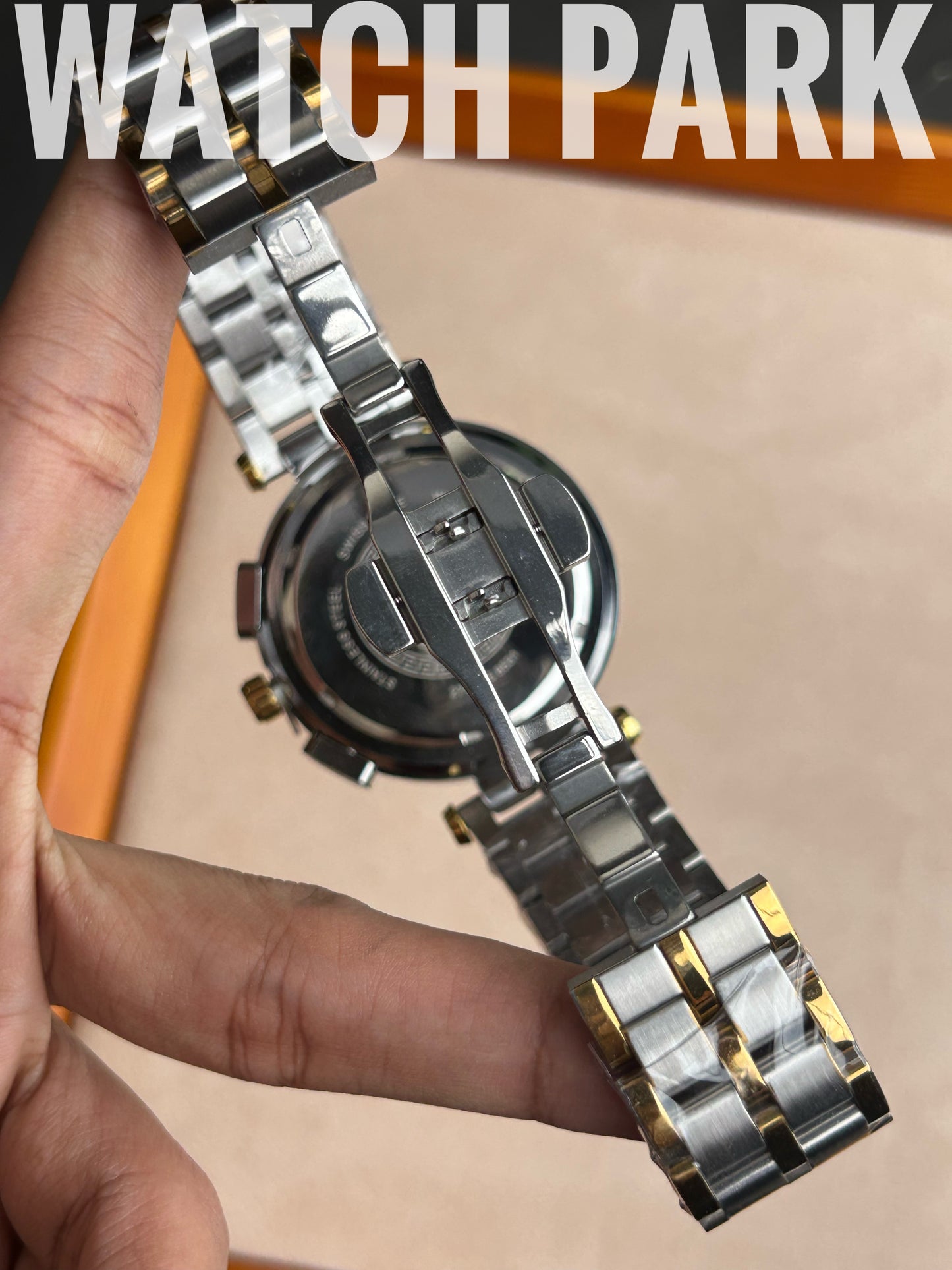 Versace V-Race - White with Gold edition - Two tone chain - Chronograph