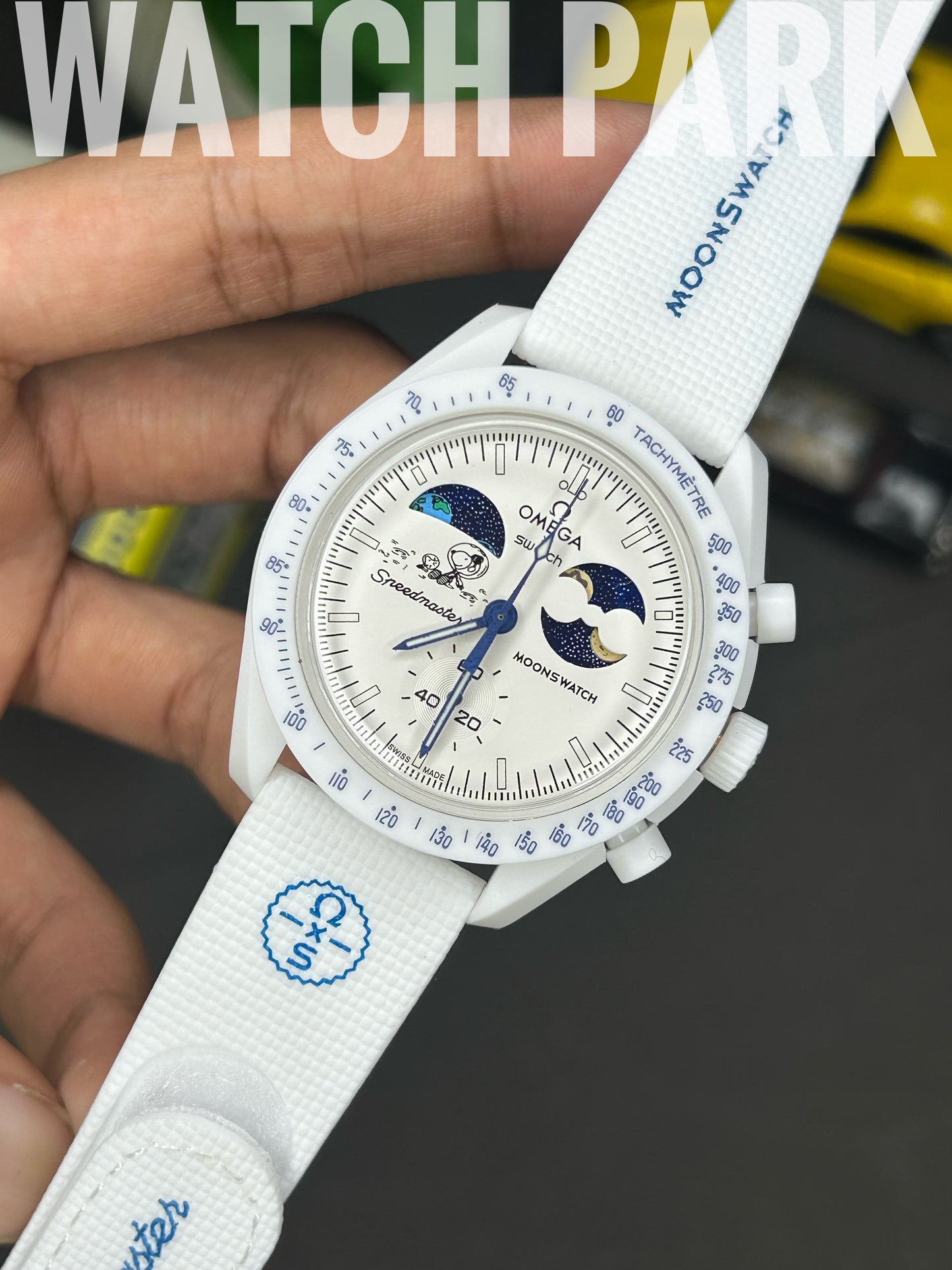 Omega x Swatch MoonSwatch - Snoopy White