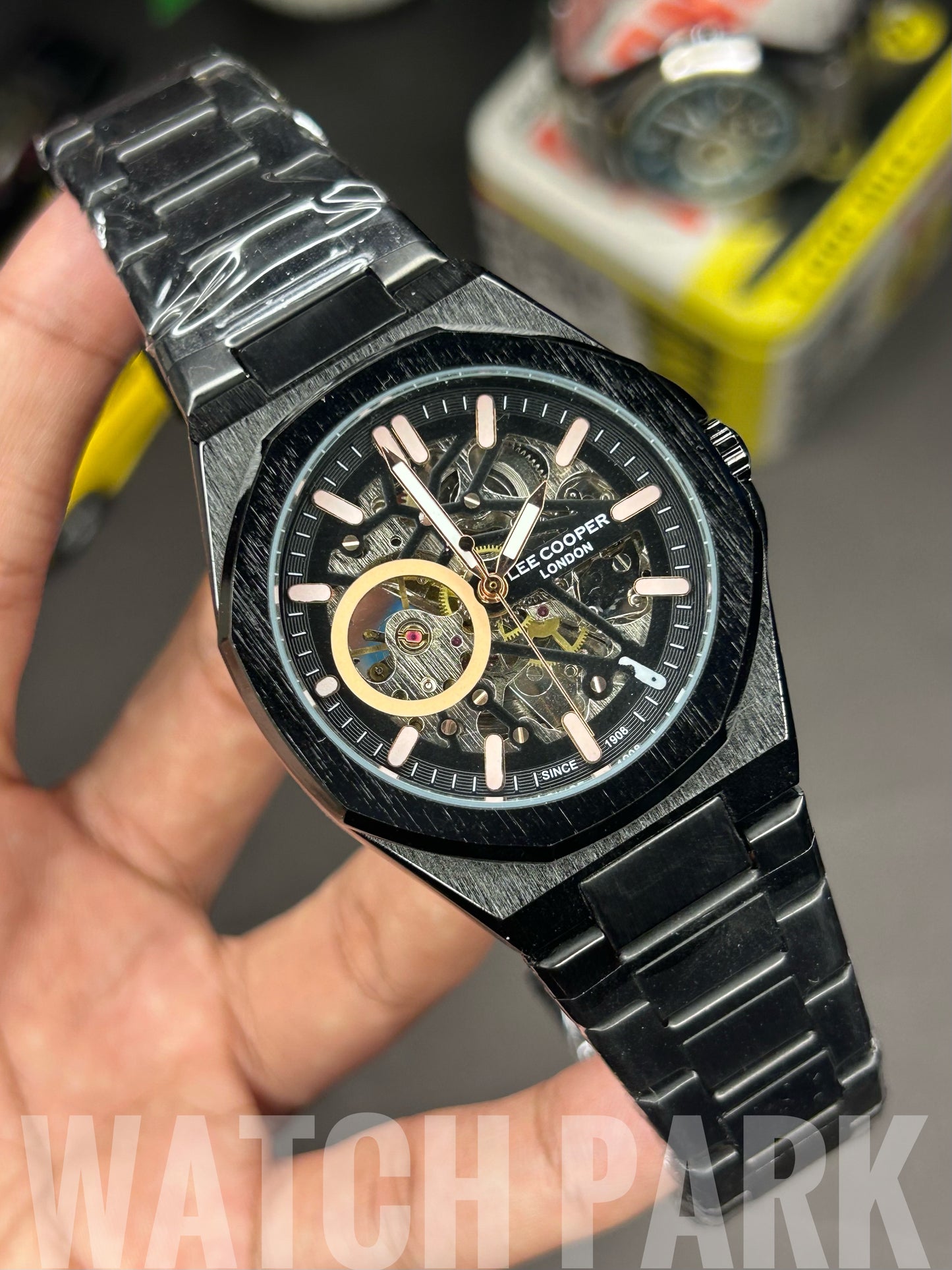 Lee Cooper Skeleton - Automatic - Black dial