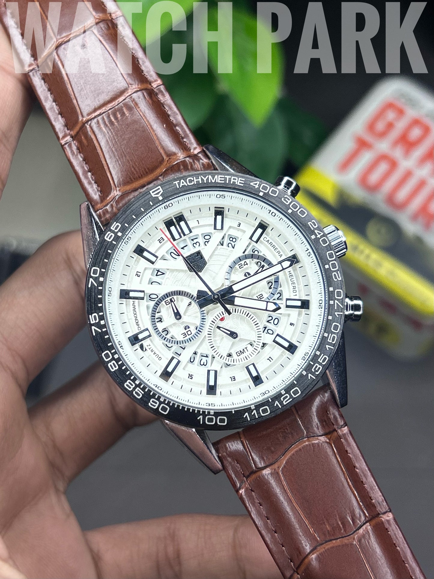 TAG Heuer Carrera Chronograph - White dial - Silver sub dial - Brown belt