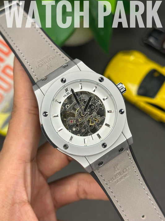 Hublot - Classic Fusion Skeleton - White dial